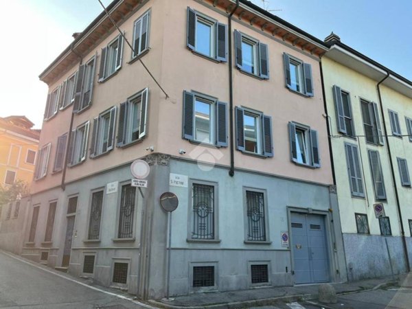 casa indipendente in vendita a Melegnano