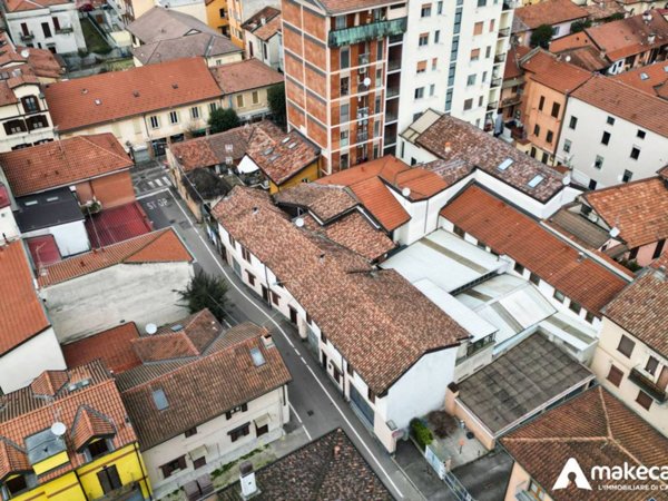 intera palazzina in vendita a Melegnano