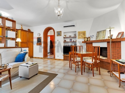 casa indipendente in vendita a Melegnano