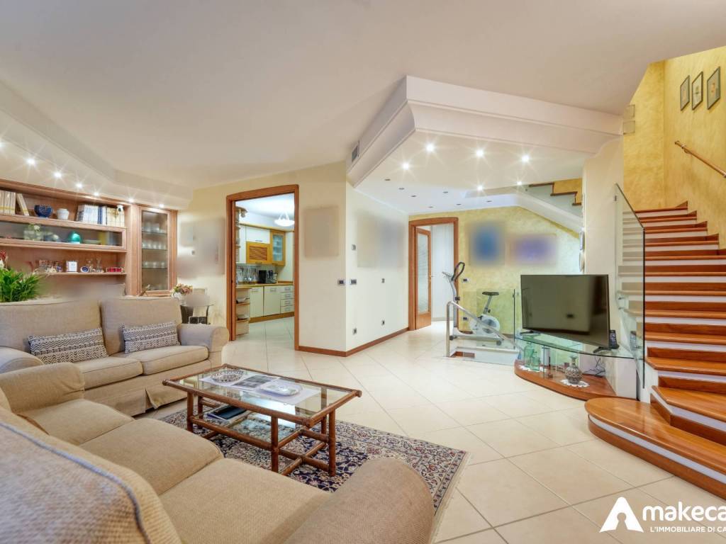 casa indipendente in vendita a Melegnano