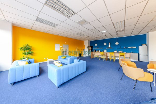 locale di sgombero in vendita a Melegnano