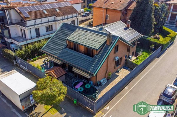 casa indipendente in vendita a Melegnano