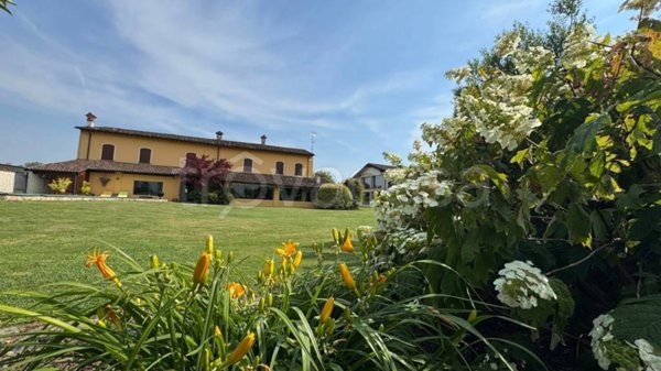 villa in vendita a Melegnano