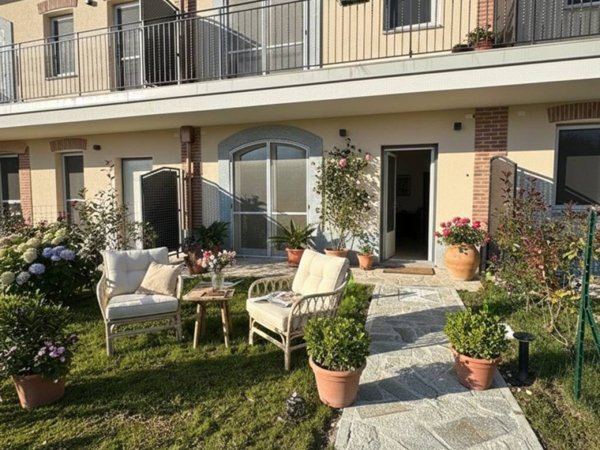 casa indipendente in vendita a Melegnano