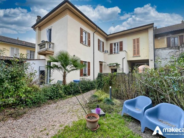 casa indipendente in vendita a Melegnano