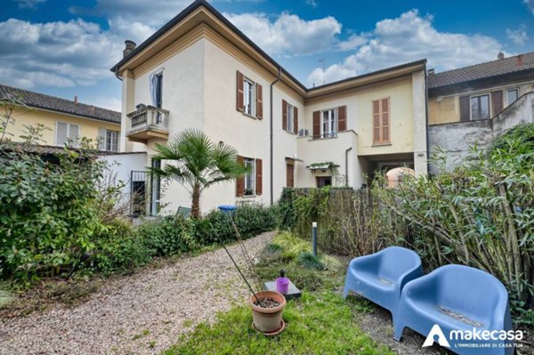 casa indipendente in vendita a Melegnano
