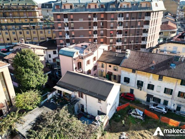 casa indipendente in vendita a Melegnano