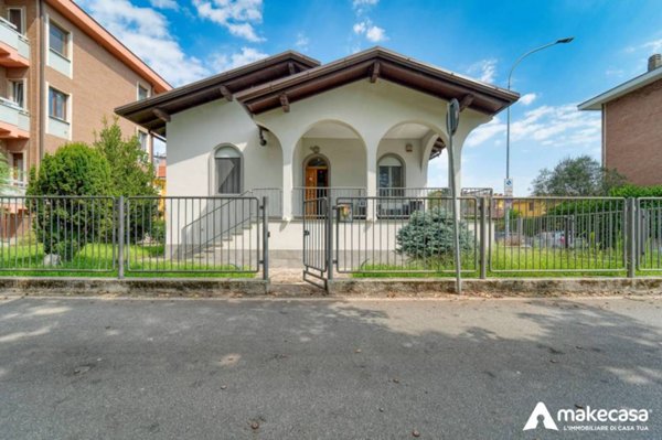 casa indipendente in vendita a Melegnano