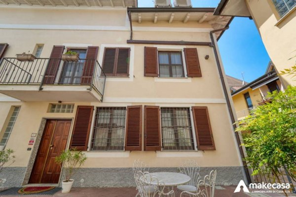 casa indipendente in vendita a Melegnano