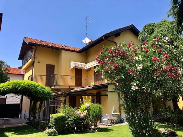 casa indipendente in vendita a Melzo