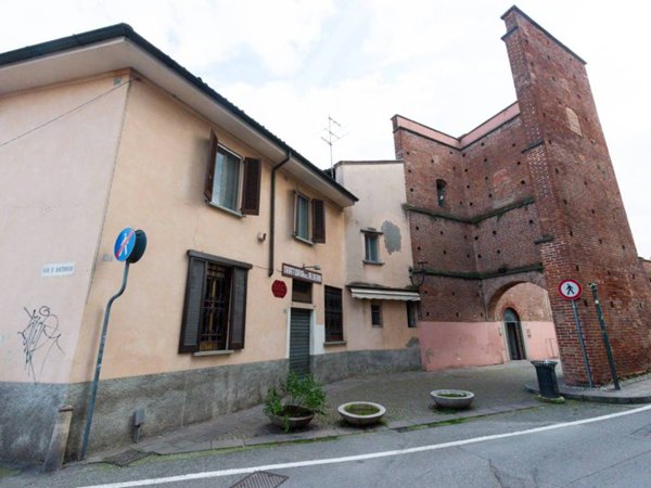 negozio in vendita a Melzo