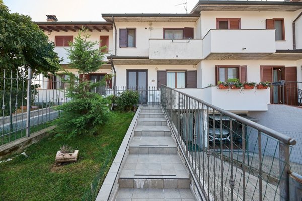 casa indipendente in vendita a Melzo