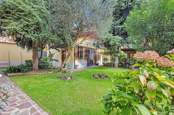 casa indipendente in vendita a Melzo