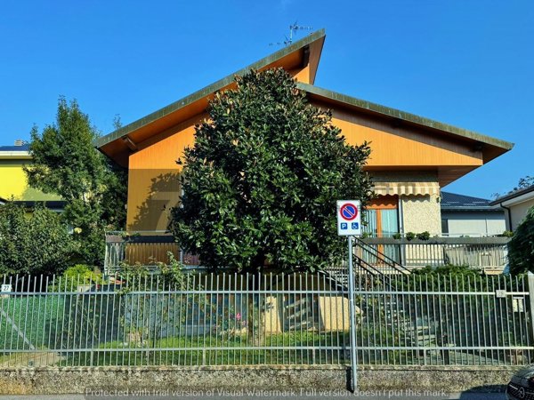 casa indipendente in vendita a Melzo