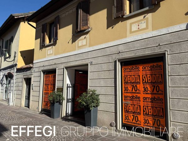 negozio in vendita a Melzo