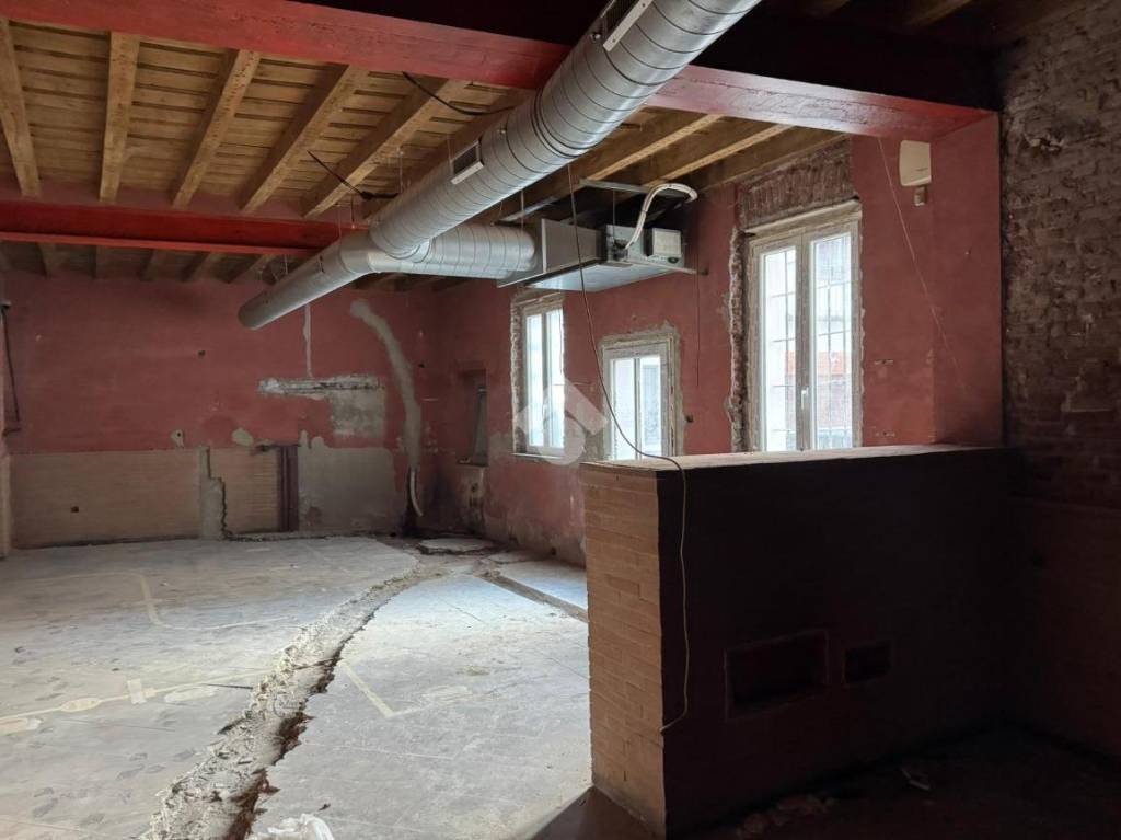 ufficio in vendita a Melzo