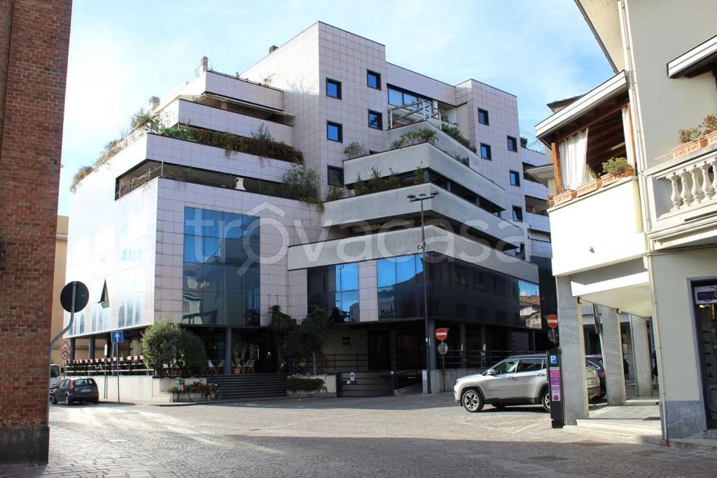 ufficio in vendita a Melzo