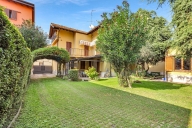 casa indipendente in vendita a Melzo