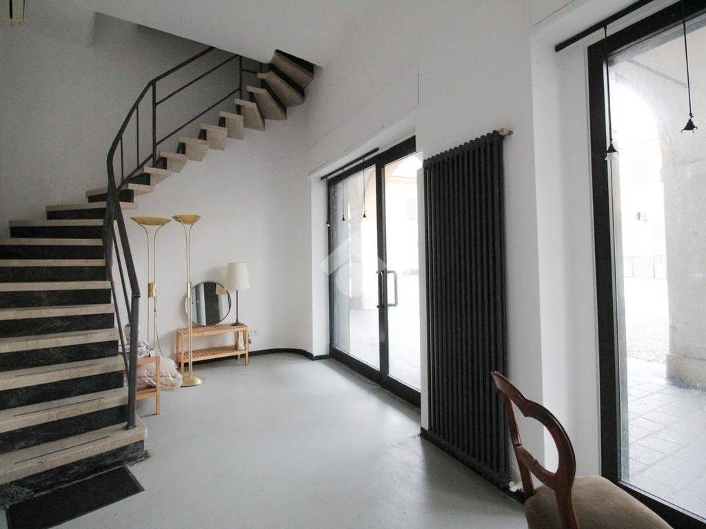 ufficio in vendita a Melzo