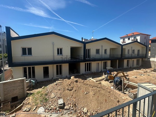 casa indipendente in vendita a Melzo