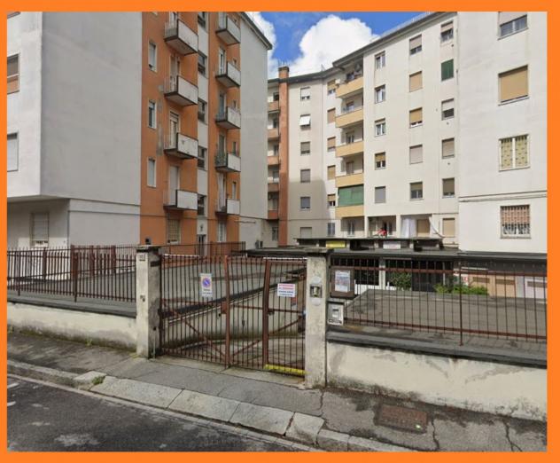 locale commerciale in vendita a Melzo