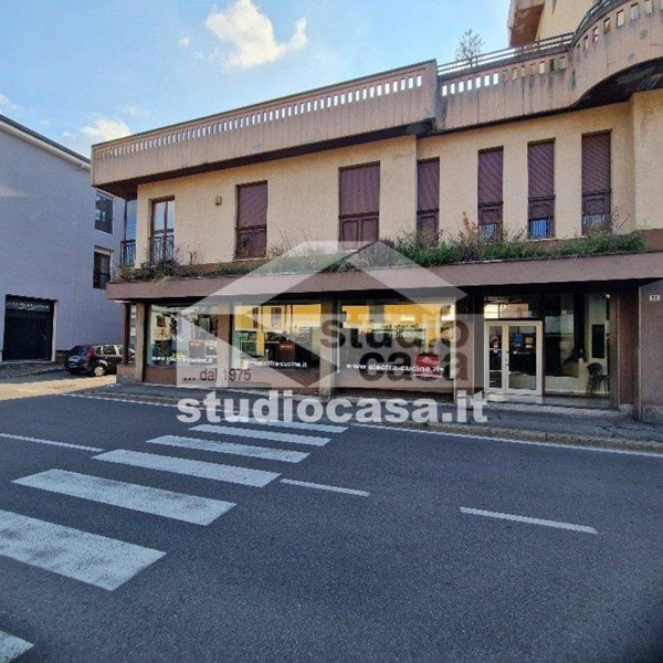 negozio in vendita a Melzo