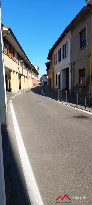 locale commerciale in vendita a Melzo