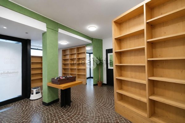 ufficio in vendita a Melzo