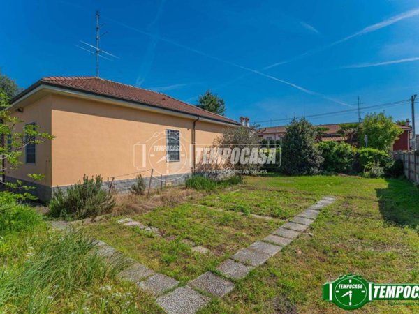 casa indipendente in vendita a Mesero