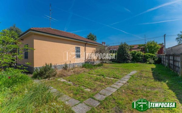 casa indipendente in vendita a Mesero