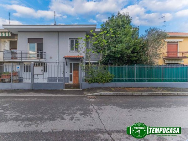 casa indipendente in vendita a Mesero