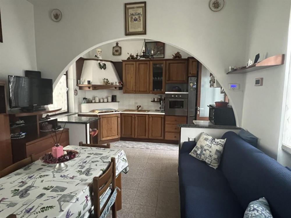 casa indipendente in vendita a Mesero