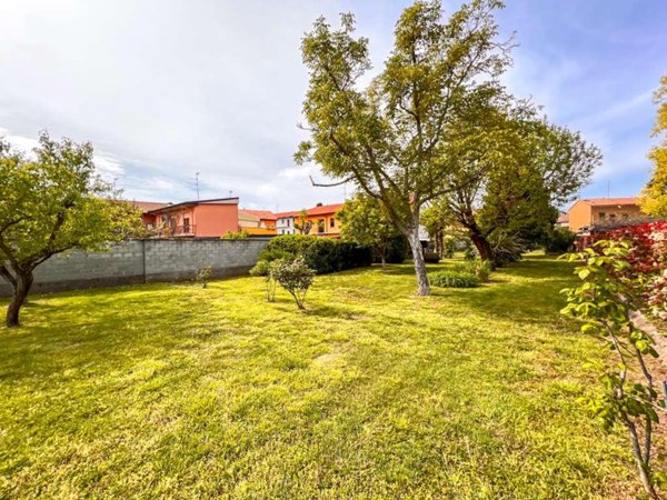 terreno edificabile in vendita a Mesero