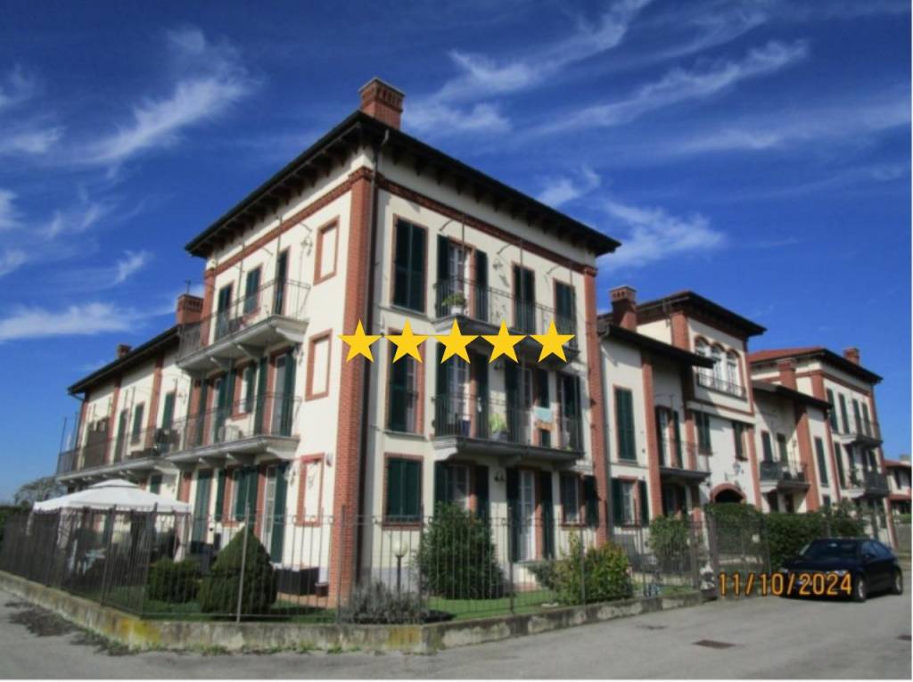 casa indipendente in vendita a Mesero