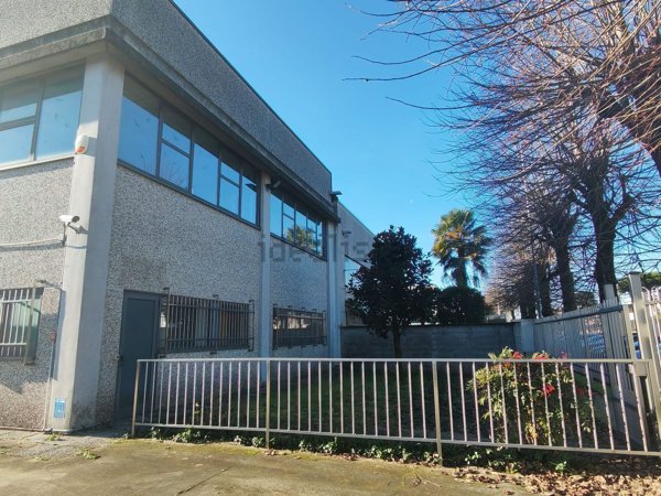 capannone in vendita a Mesero