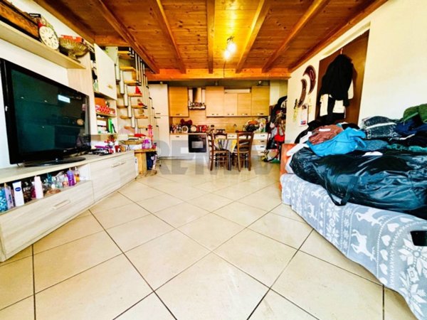 casa indipendente in vendita a Mesero