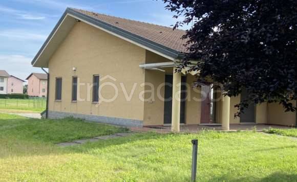 casa indipendente in vendita a Mesero