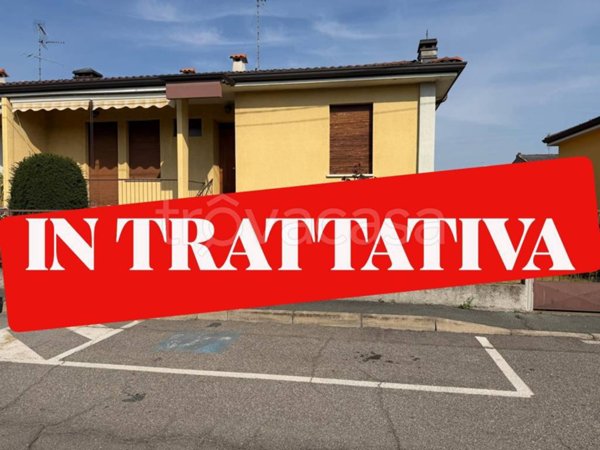 casa indipendente in vendita a Mesero