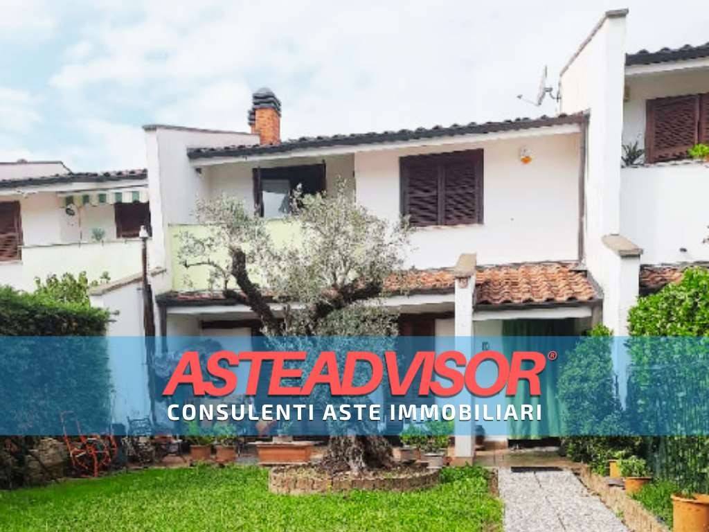casa indipendente in vendita a Mesero
