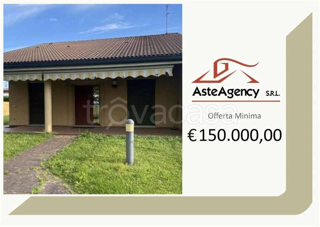 casa indipendente in vendita a Mesero