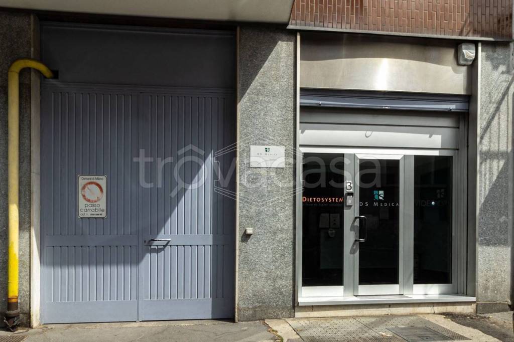 ufficio in vendita a Milano in zona Casoretto