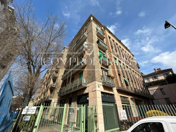 ufficio in vendita a Milano in zona Porta Vigentina