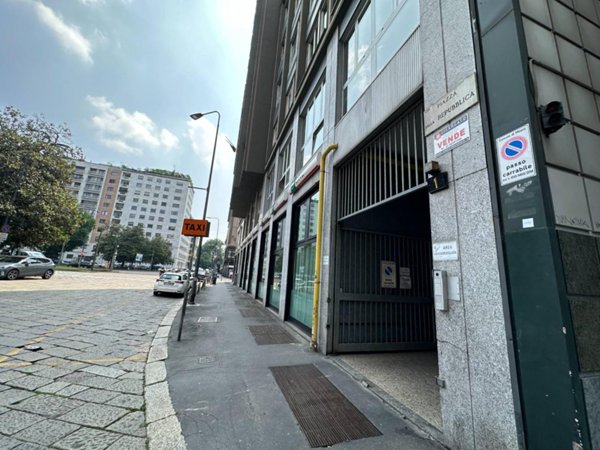 casa indipendente in vendita a Milano in zona Porta Nuova