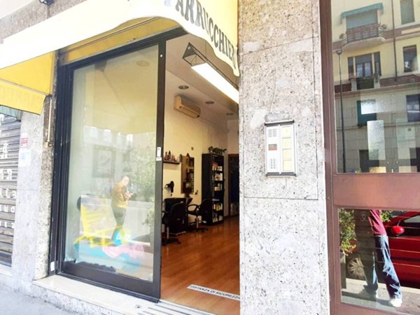 negozio in vendita a Milano in zona Città Studi