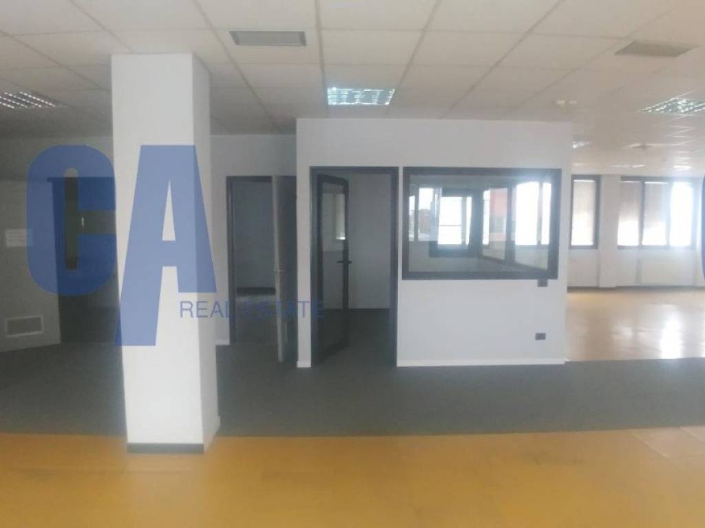 ufficio in vendita a Milano in zona Bovisa