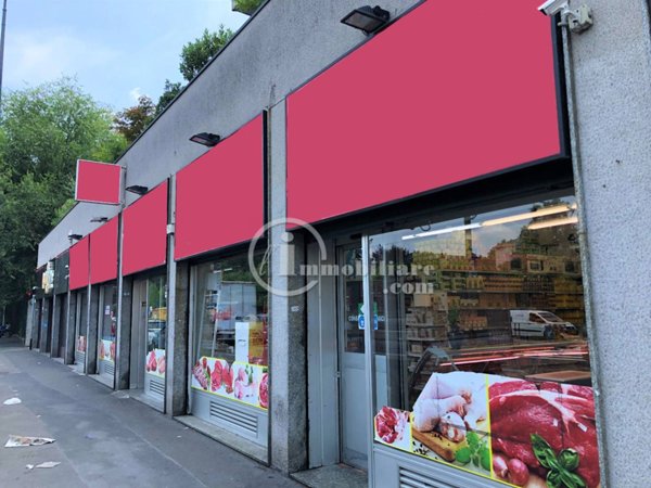 negozio in vendita a Milano in zona Lorenteggio