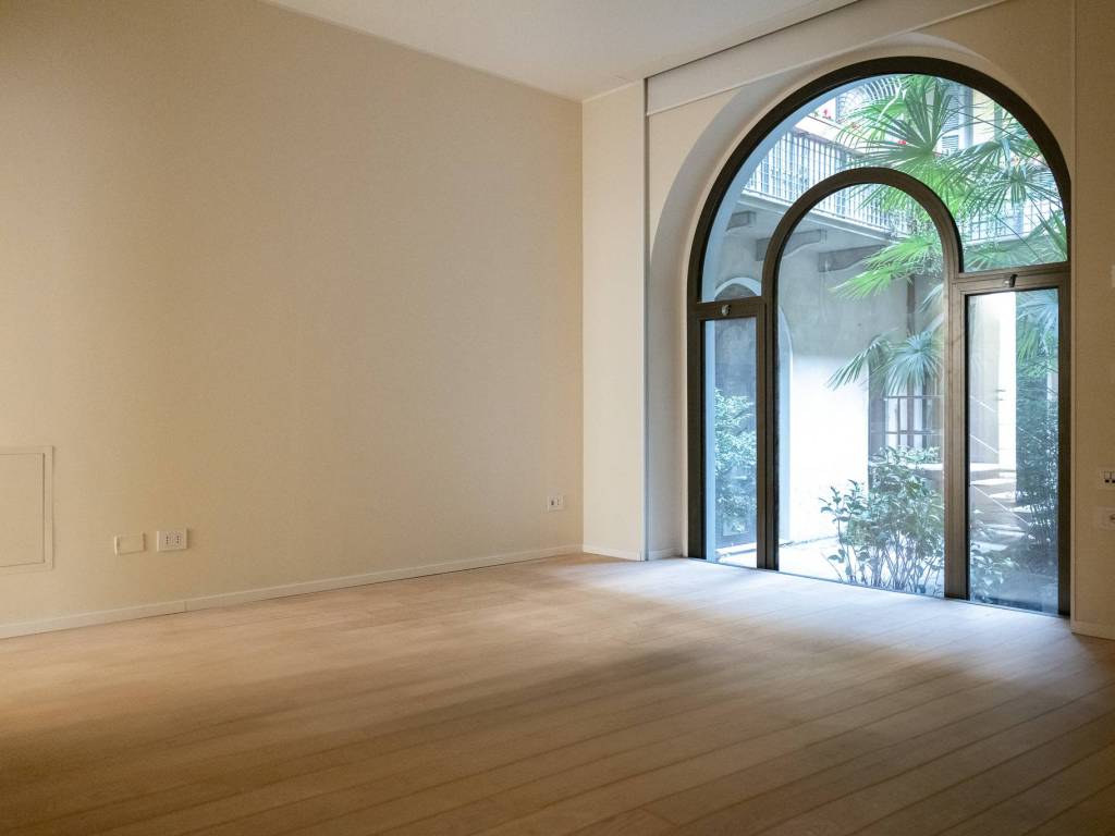 appartamento in vendita a Milano in zona Guastalla