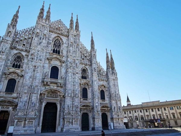 appartamento in vendita a Milano in zona Sempione