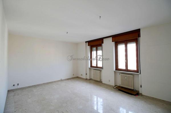 appartamento in vendita a Milano in zona Moncucco