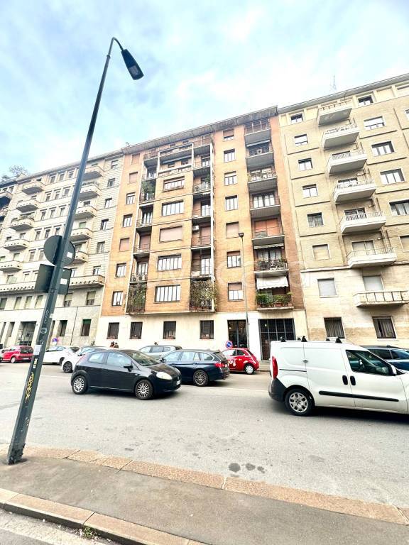 appartamento in vendita a Milano in zona Centro Direzionale